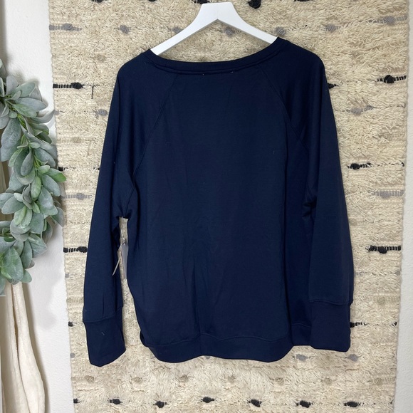 NWT philosophy blue “merry” graphic pullover with free scrunchie size 1X - Picture 4 of 7